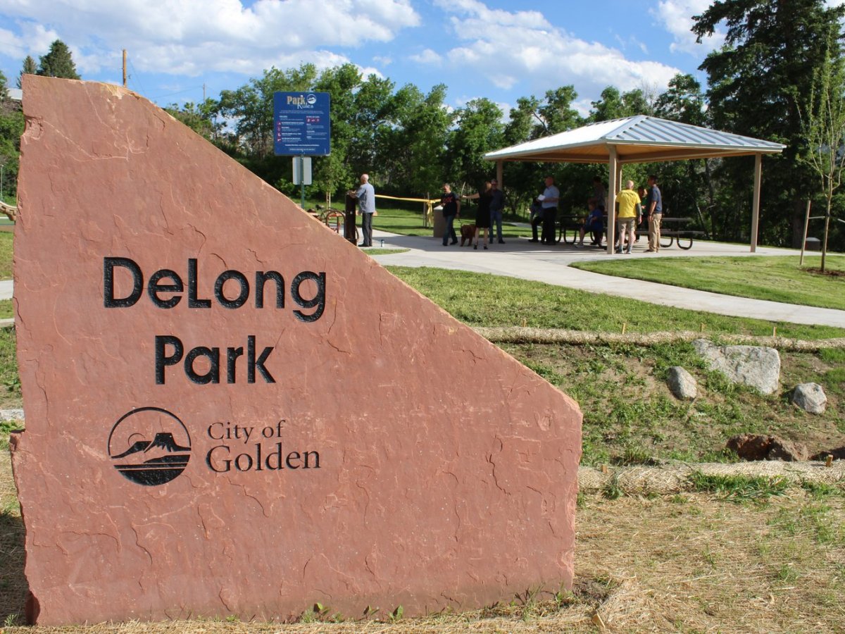 Golden to buy DeLong Park sidewalk after it was built across residential property