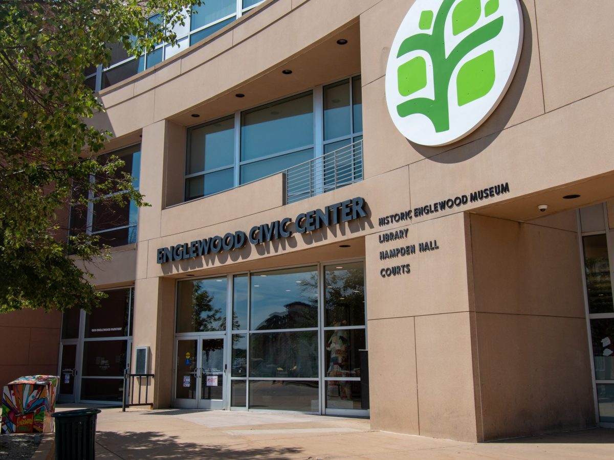 Man dies in Englewood library restroom