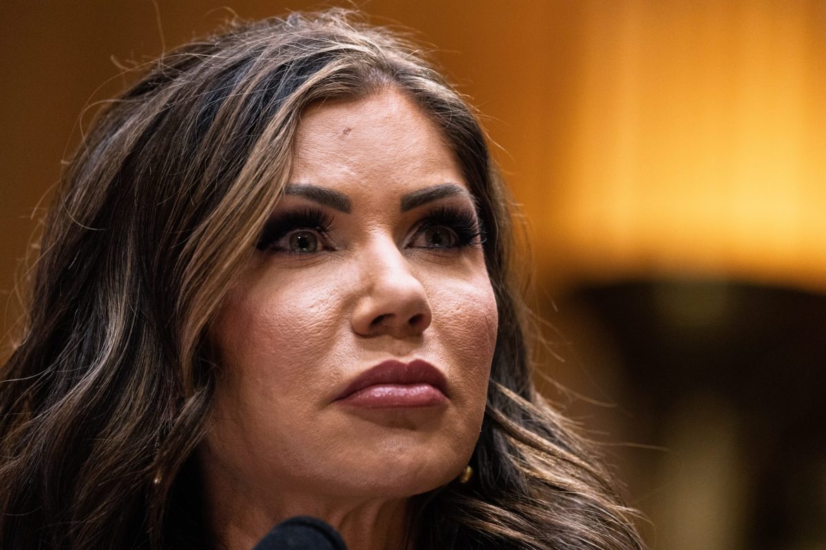 DHS ofrece $1,000 a inmigrantes sin estatus legal que se auto deporten